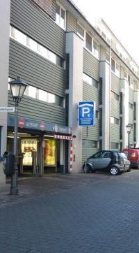 Einfahrt zum Parkhaus Marktstätte