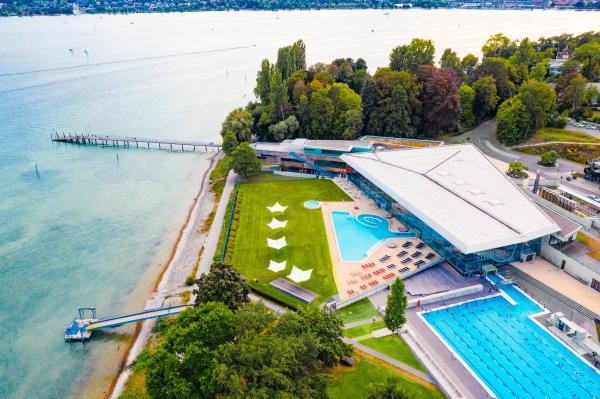 Die Bodensee-Therme Konstanz von oben